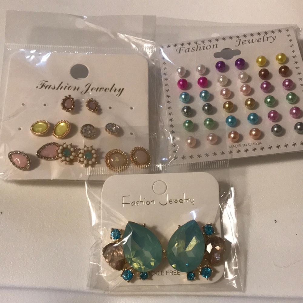 Studs Earrings